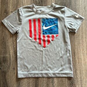 Nike Dri-Fit boys size 4 tee